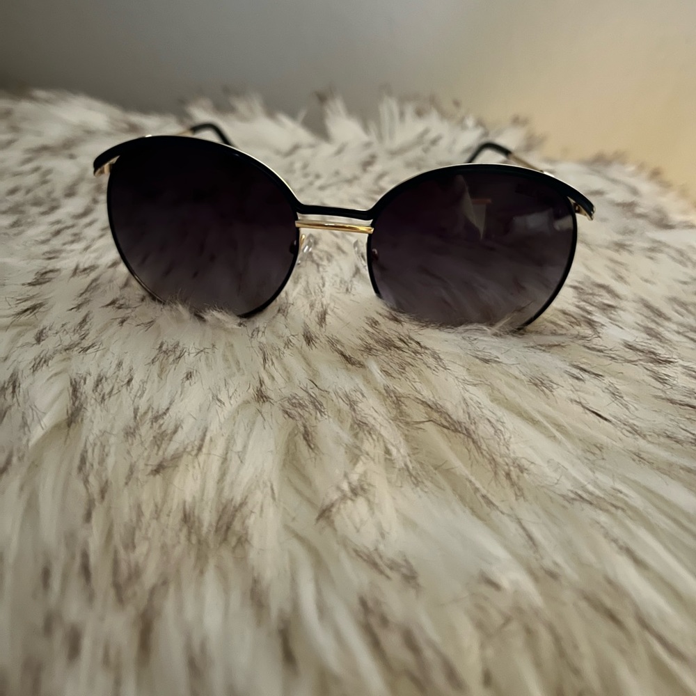 Brand new, never worn Balmain Sunglasses